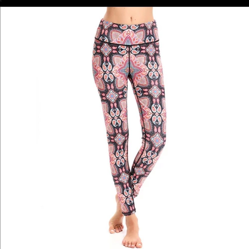 Mumuwu Black & Multicolored Boho Paisley Leggings (Size: Small)
